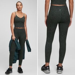 GAP GapFit High Rise Blackout Ribbed Full Length Leggings Olive Green Leopard M